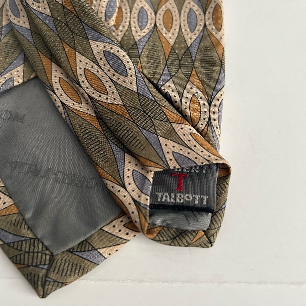 Elegant Geometric Patterned Silk Tie Robert Talbott - Picture 4 of 6